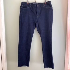 Dark wash Banana Republic Traveler jeans size 36x30 slim fit